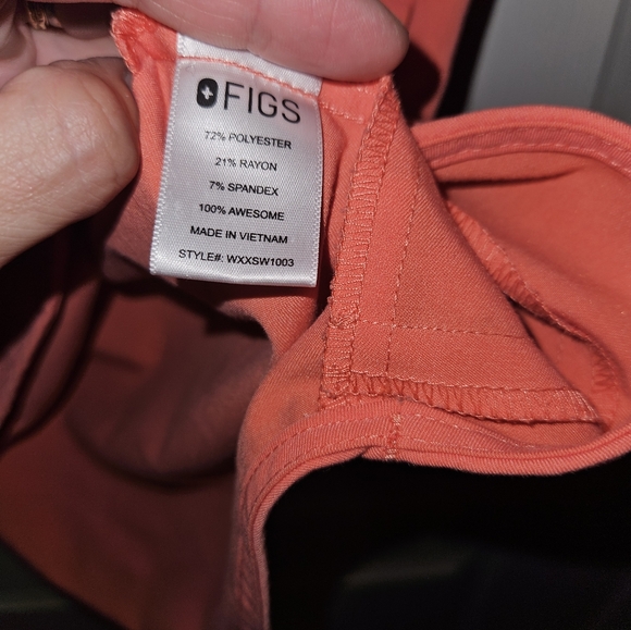 Figs Limited Edition Coral SET - Picture 4 of 8